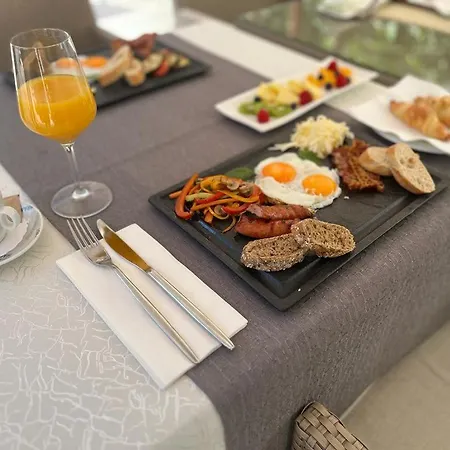 Center Luxury 2 Guest house