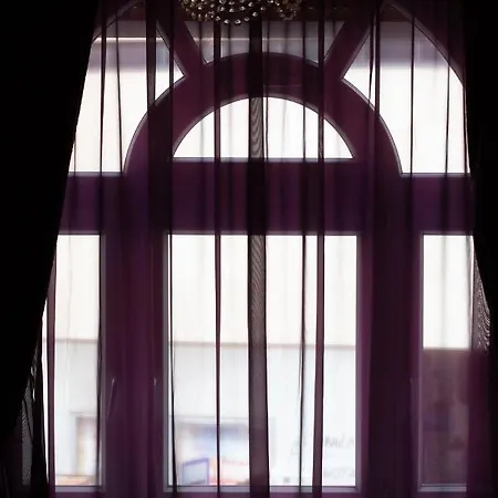 Center Luxury 2 Guest house 4*