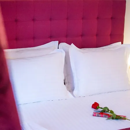 Guest house Center Luxury 2 4*