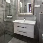 招待所 Center Luxury 2